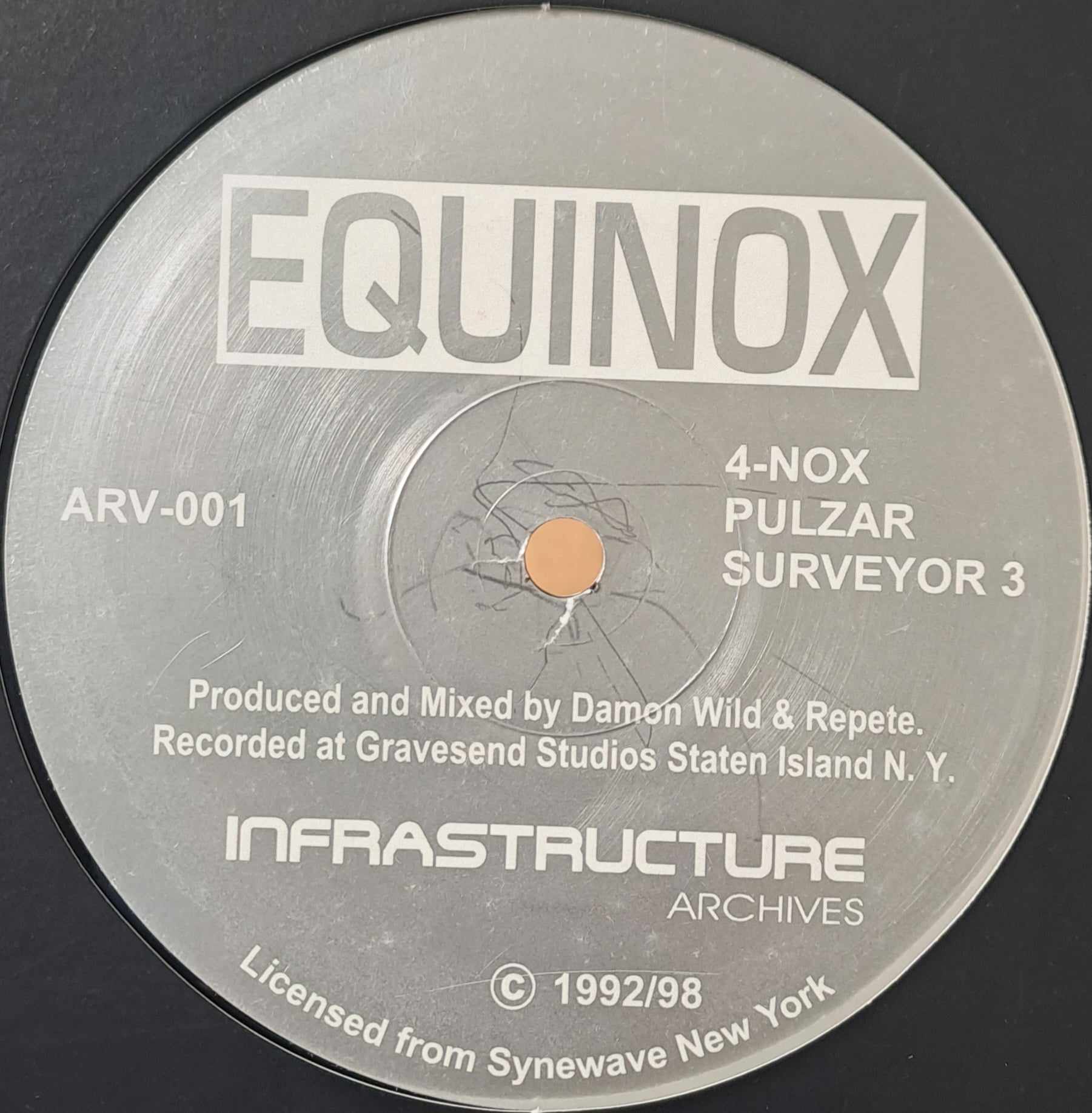 Infrastructure Archives 001 - vinyle acid